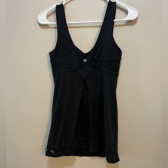 Black Run Tame Tank with Drawstring Hem Women’s 4 Lululemon Top - Picture 2 of 11